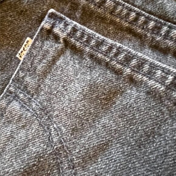 Vintage Levi's 90's White Tab 950 Relaxed Fit High Rise Distressed Cut Offs 13 - Picture 6 of 9